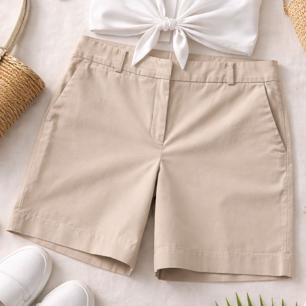 Talbots Shorts 10 Beige Cotton Stretch Bermuda Classic Tailored Golf Vacation